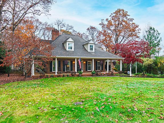 4th image of 1220 Enchanted Oaks Dr