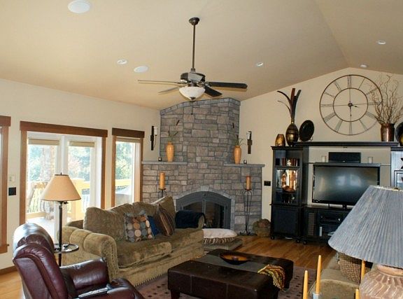 5th image of 111 Priest Point Dr NW