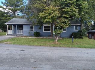 147 N Hill St, Summerville, GA 30747