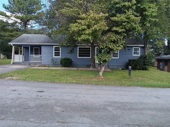 147 N Hill St, Summerville, GA 30747
