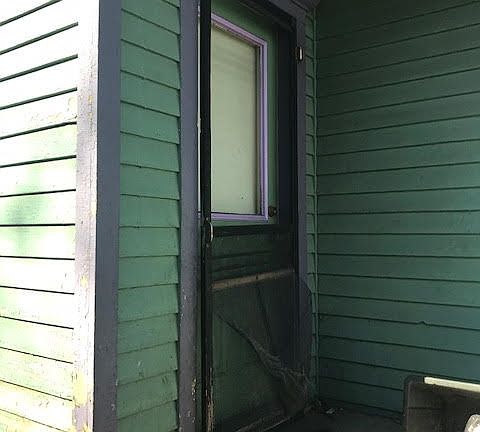 3rd image of 416 E South St