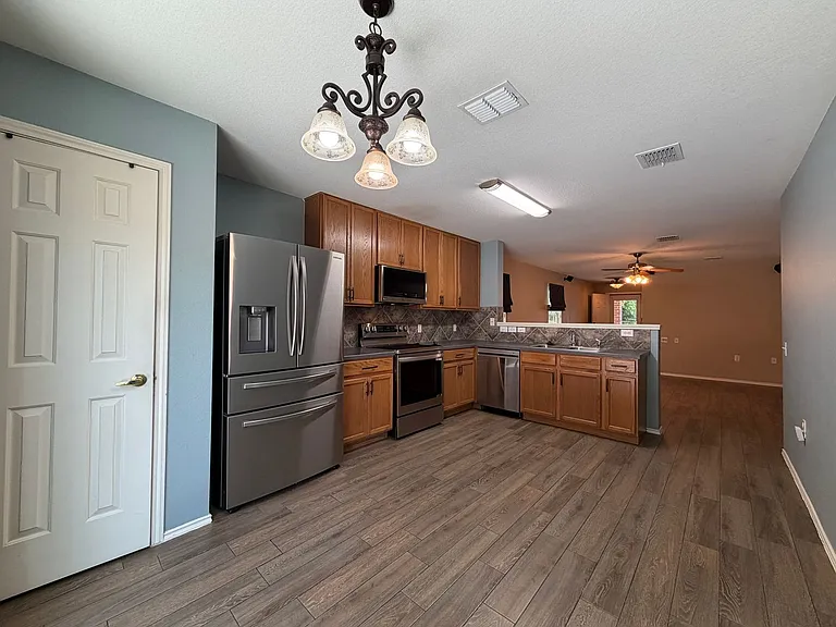 8612 Deja Ave — Photo 7