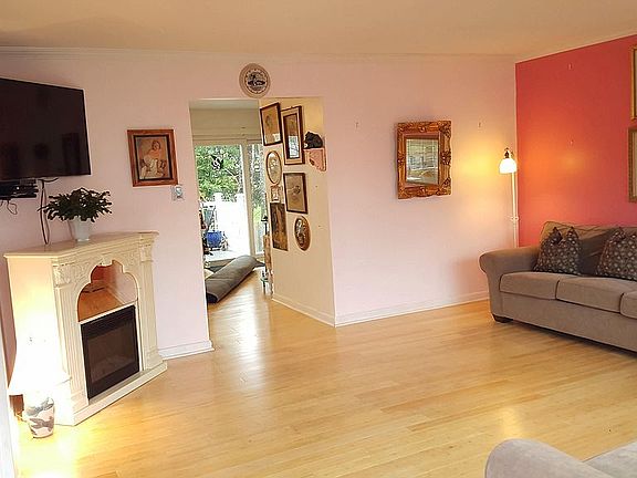 Gleaming Bamboo Wood Floors