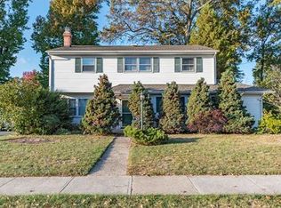 26 E Locust Ave, Colonia, NJ 07067