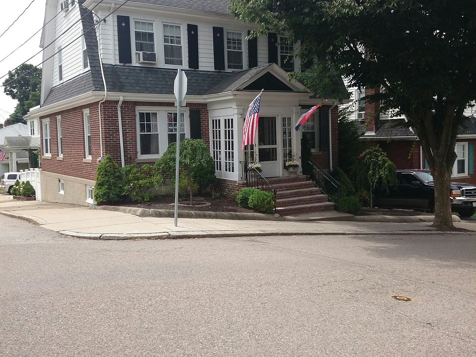 2nd image of 143 Milton St