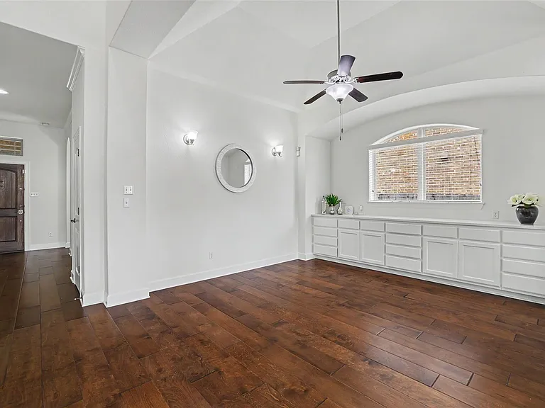 213 Southern Cross Dr — Photo 14