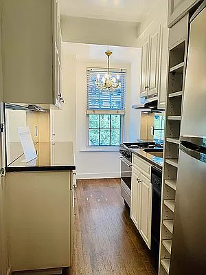 5th image of 16 Park Ave #3D