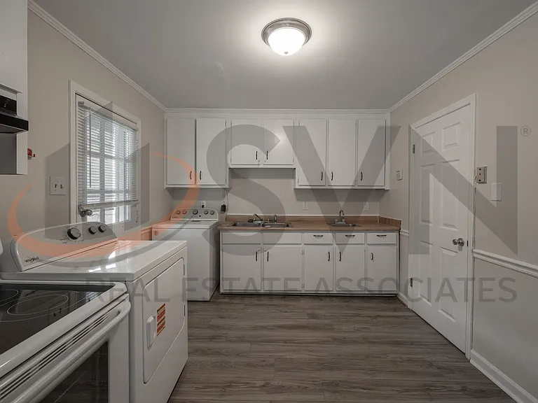 3528 Arlington St — Photo 5