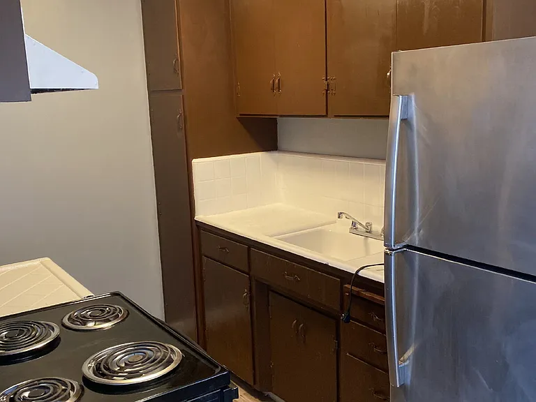 702 Vine St #4 — Photo 2