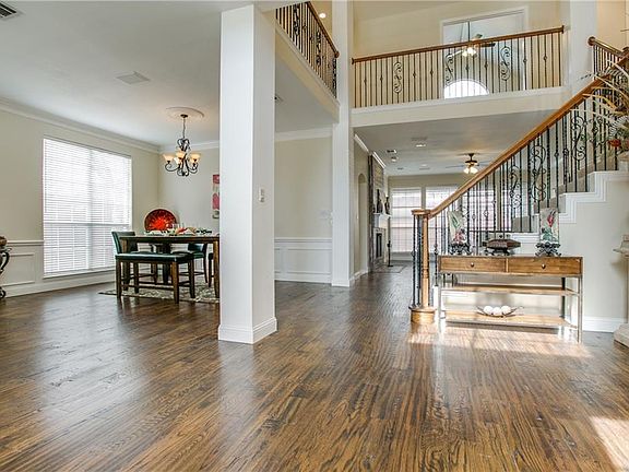 3rd image of 3725 Mount Pleasant Ln