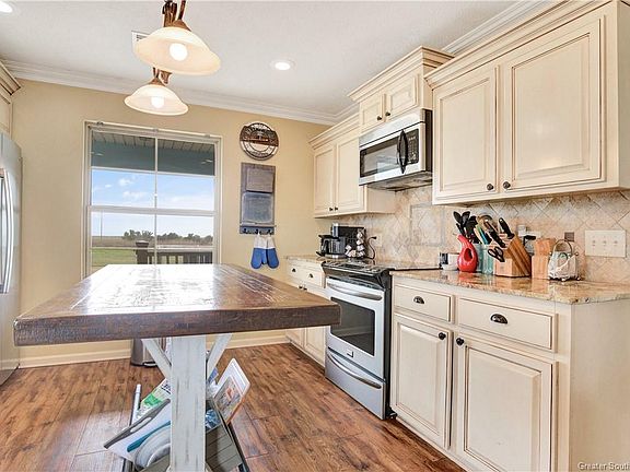 3rd image of 131 W Kayleigh Ln