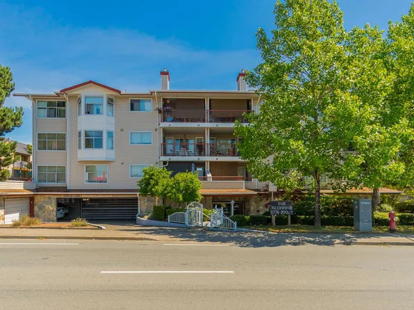 5776 200th St #103, Langley, BC V3A 1M8