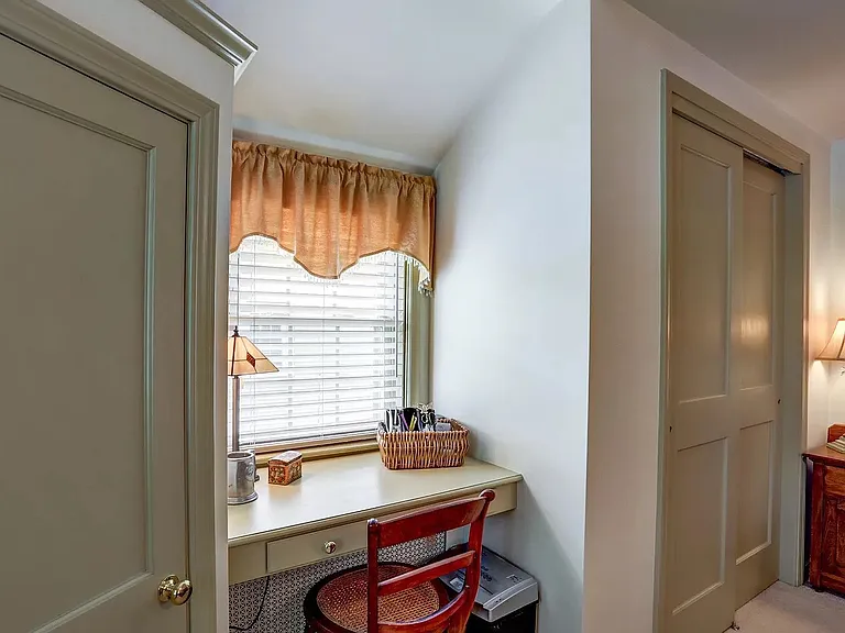 1321 Cheves Pl — Photo 23