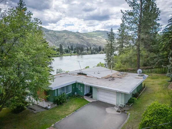 4707 Westsyde Rd, Kamloops, BC V2B 8N4
