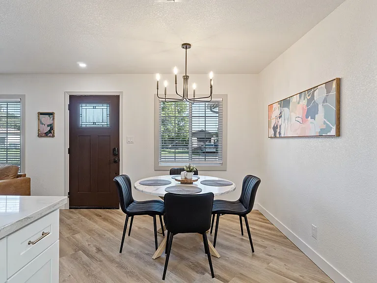 534 Beverly Dr — Photo 7