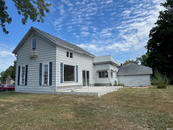 607 N Mill St, North Manchester, IN 46962