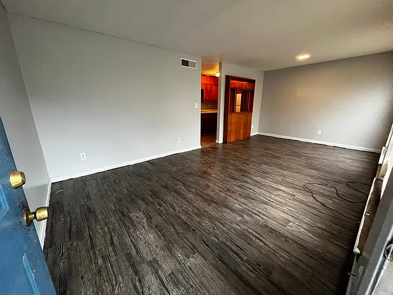 7740 4th Ave S #E — Photo 8