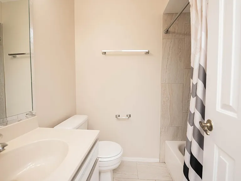 47 Bogart Pl — Photo 18