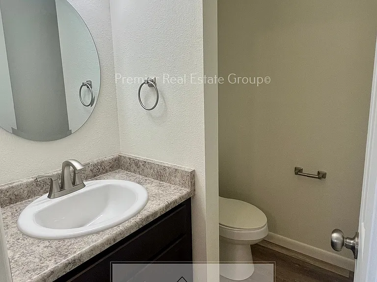 2433 Cherokee Park Pl — Photo 9