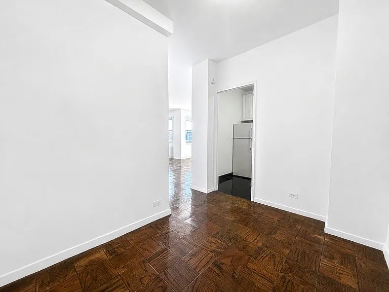 360 W 22nd St #12A — Photo 9