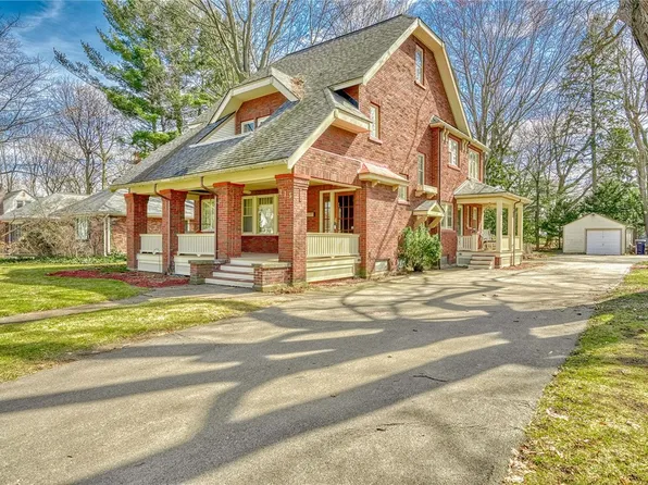 215 Walzford Rd, Rochester, NY 14622