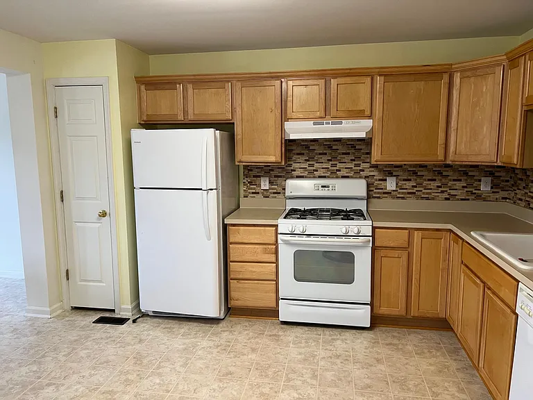 1001 Carlisle Rd — Photo 6