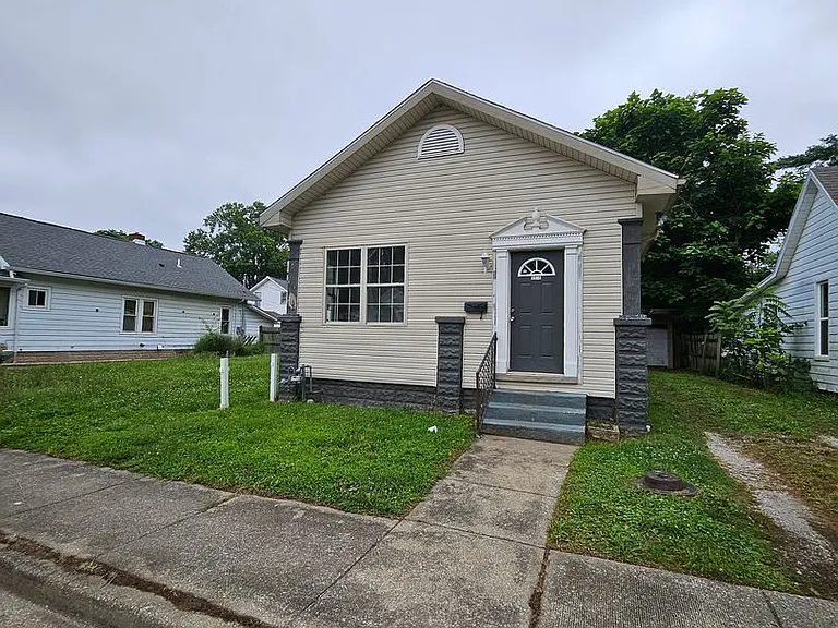 1208 Henning Ave — Photo 8