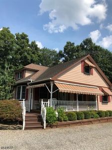 7 Felmley Rd, Whitehouse Station, NJ, 08889