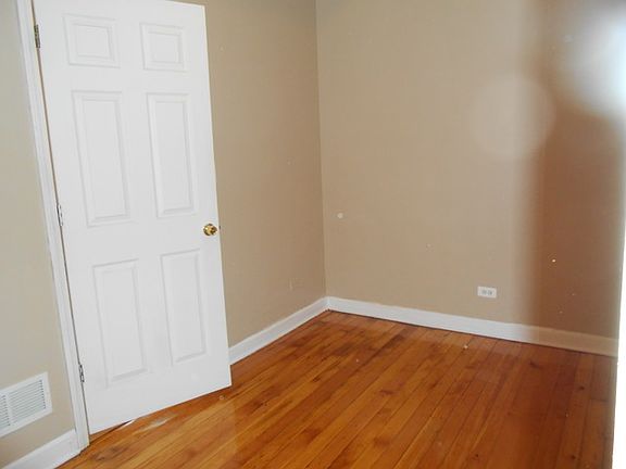 3rd image of 1337 S Fairfield Ave #3