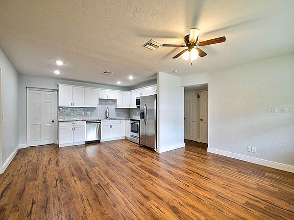 4th image of 6597 26th St N
