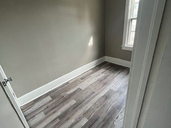 5th image of 2544 N Bremen St #2544