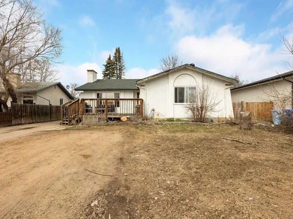 112 SW Hill Dr, Wood Buffalo, AB T9H 2B5
