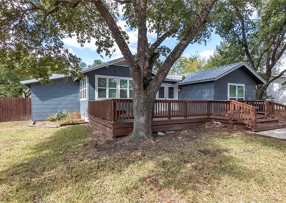1st image of 311 Walton Dr