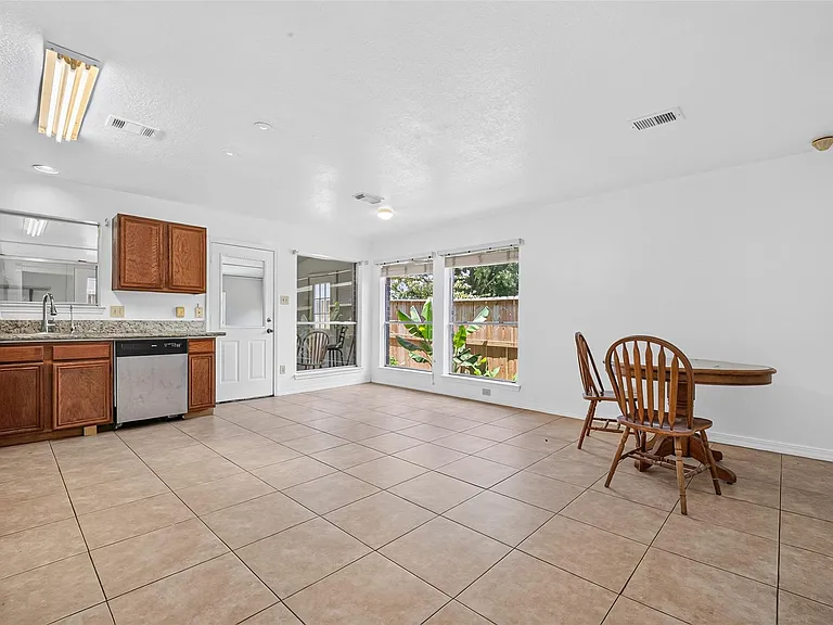 6510 Grand Haven Dr — Photo 13