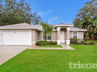 1090 3rd Ave, Deland, FL 32724