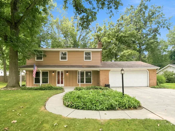 2015 Forest Valley Dr, Fort Wayne, IN 46815