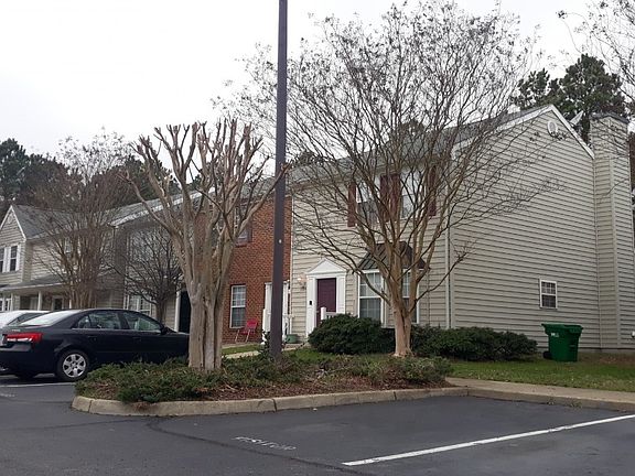 2nd image of 1505 Creek Ct