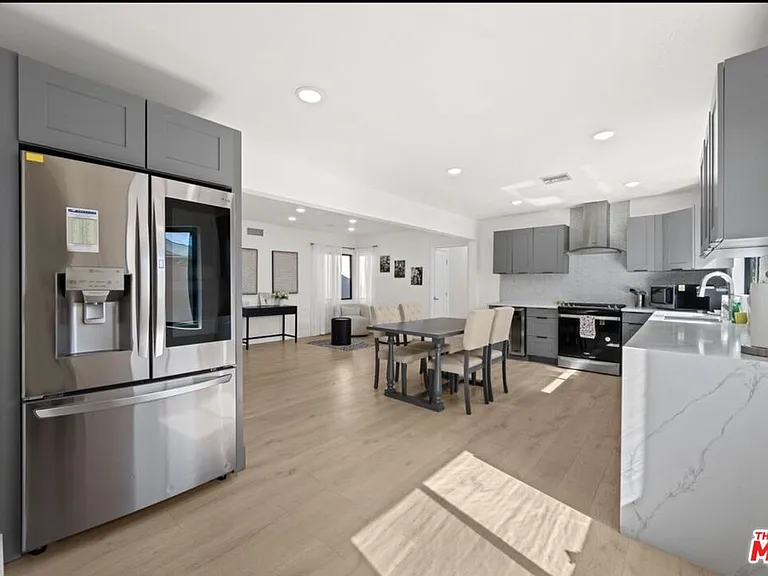 2617 S Beverly Dr — Photo 12