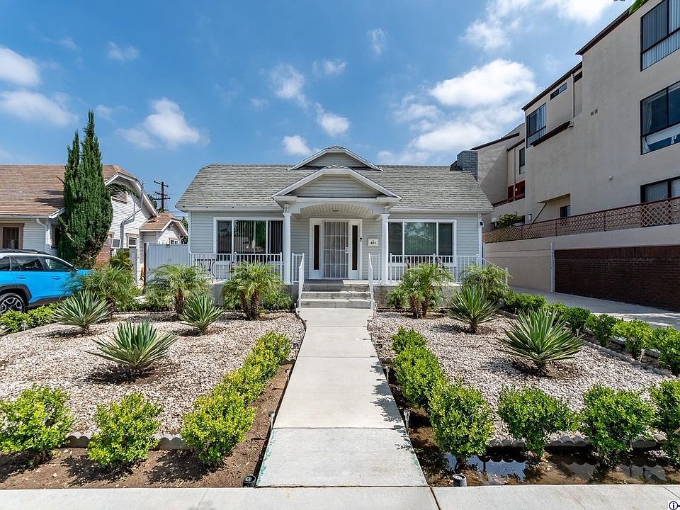 1st image of 621 Palm Dr