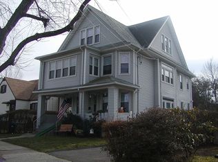 525-527 Courtland Ave, Bridgeport, CT 06605