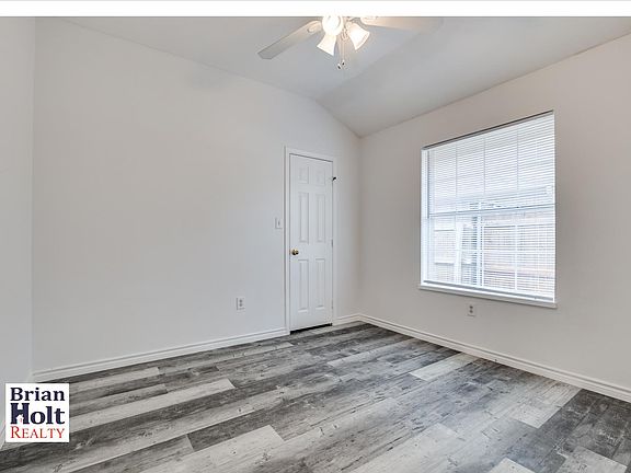 2nd image of 3312 N Bell Ave