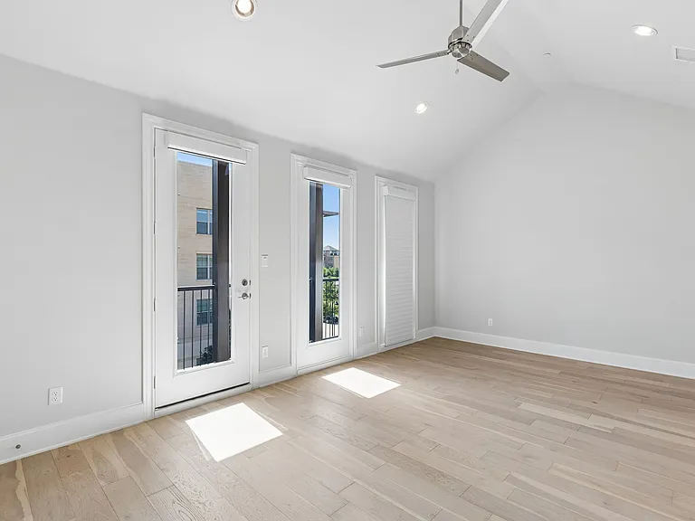 14995 Oak St — Photo 15