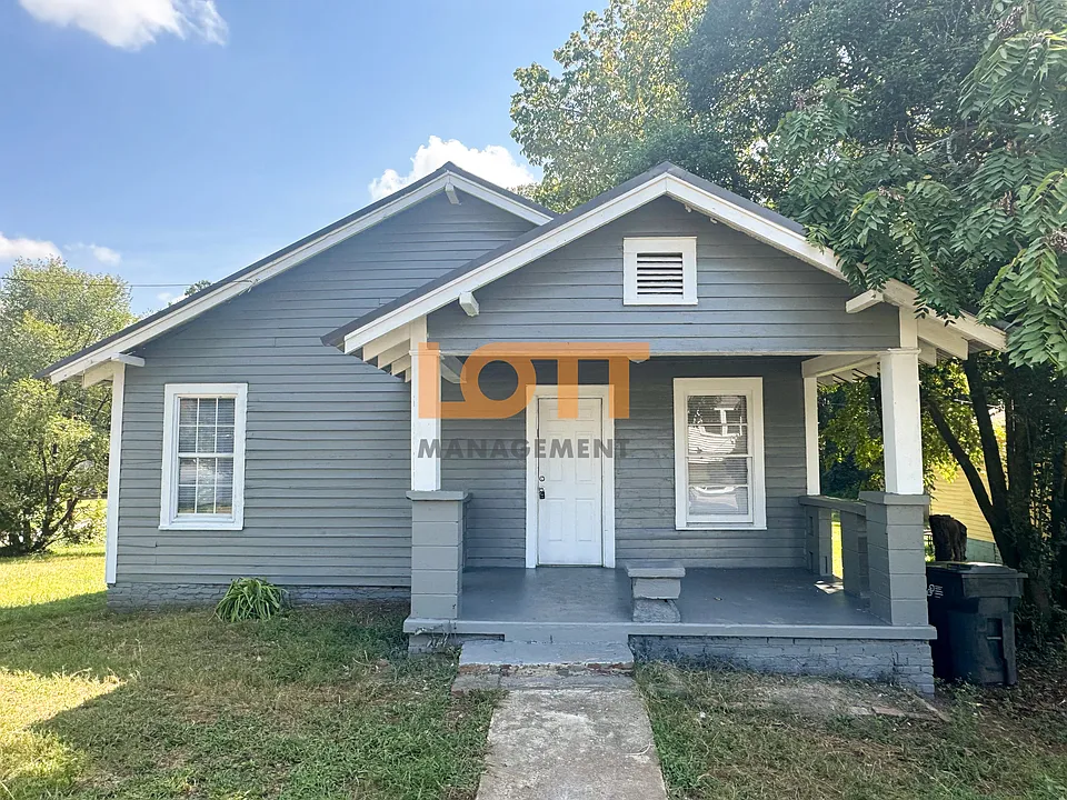 24 Looper St