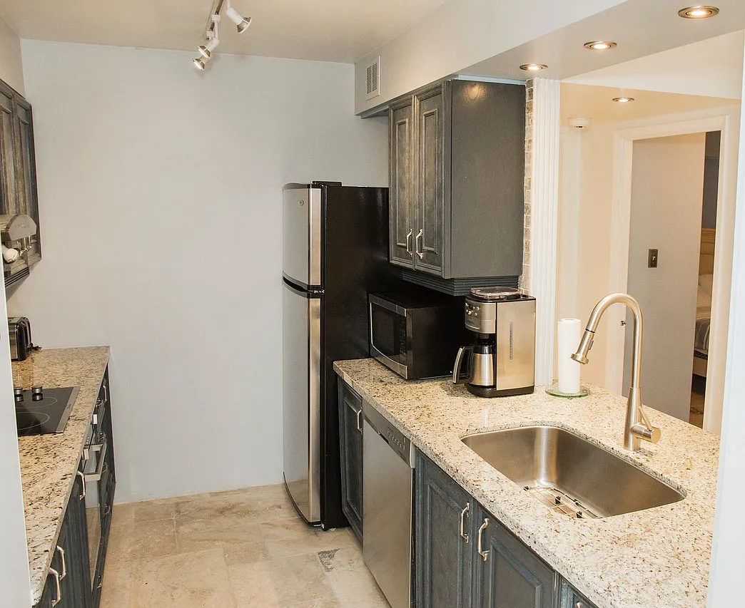 1 bed, 650 sqft, $2,200 — Photo 4