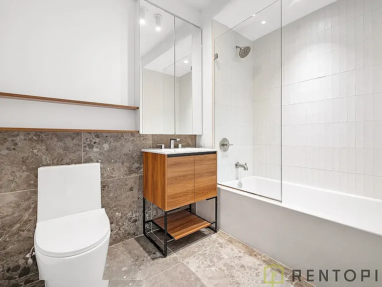 150 Noll St #4N — Photo 6