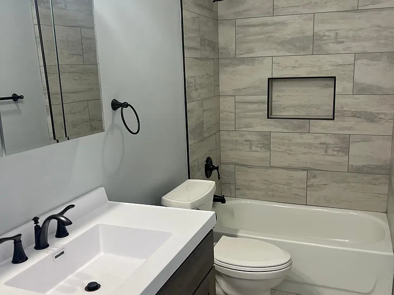 613 Pershing Ave #1 — Photo 1
