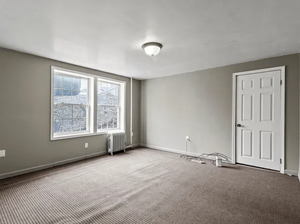 520 Delaware Ave, Olyphant, PA