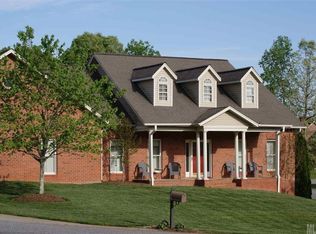 11 Lyons Ct, Granite Falls, NC 28630