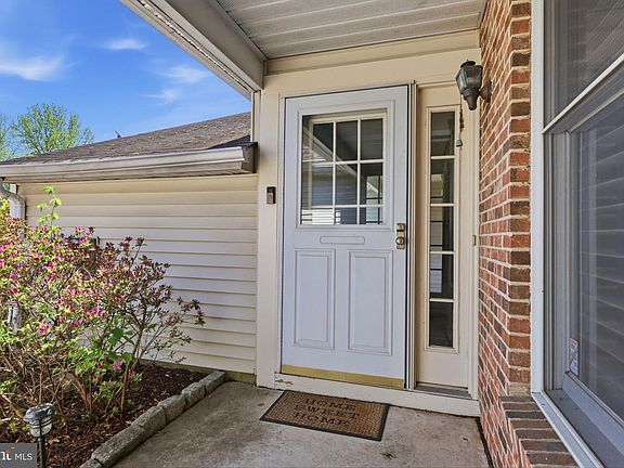 4th image of 1394 Pepperbush Ct