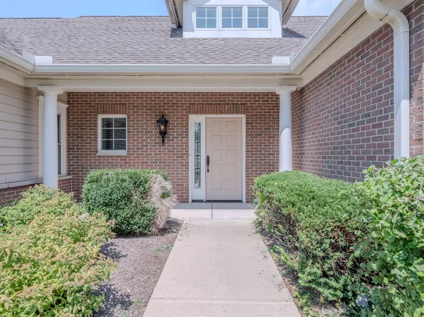 8196 Course View Dr, West Chester, OH 45069